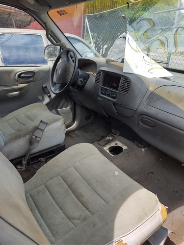 Imagen 1 de 3 de Ford Pickup 150 Custon Año 2000 Pikup Ambulancia