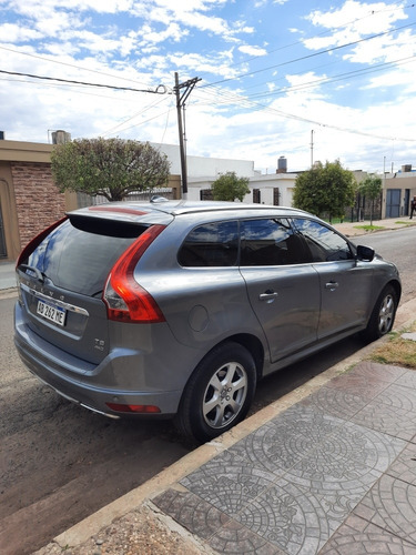 Imagen 4 de 15 de Volvo Xc60 2.5 T5 Inscription