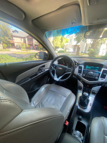 Chevrolet Cruze 1.8 Ltz Mt 5 p