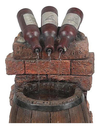 Garrafa De Vinho E Barril De Resina Fonte De Água Rústica