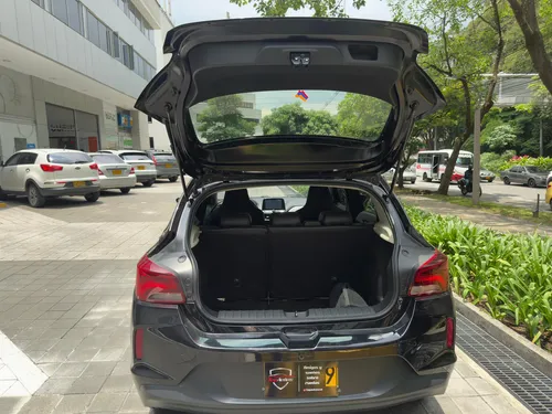 Chevrolet Onix 1.0T Premier Hatch At