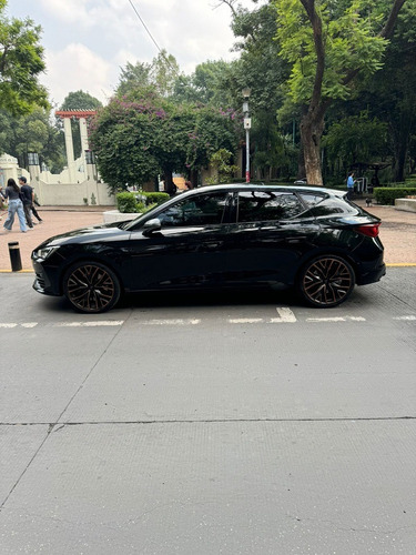 Cupra Leon 300Hp
