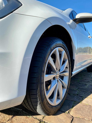 Imagem 8 de 11 de Volkswagen Golf 2014 1.4 Tsi Comfortline 5p Automática