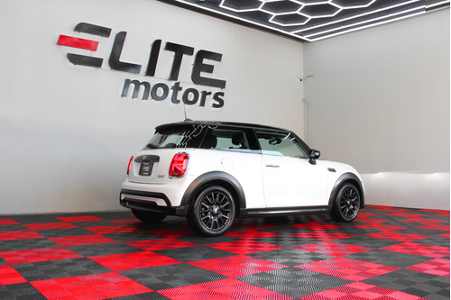 Mini Cooper Classic 2023