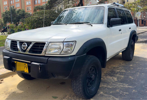 Nissan Patrol 4.5 Y61 Gl