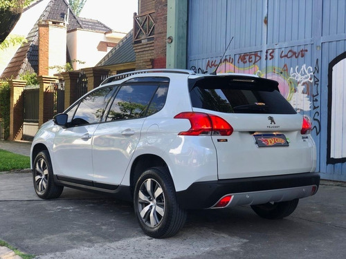 Peugeot 2008 1.6 T - Unico Dueño - Blanca - Permuto/financio