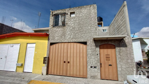 Venta Casa 3 Ambientes Don Carlos