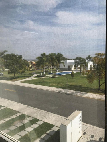 Imagen 1 de 13 de Venta Departamento En Paseos Del Bosque En Corregidora Lm