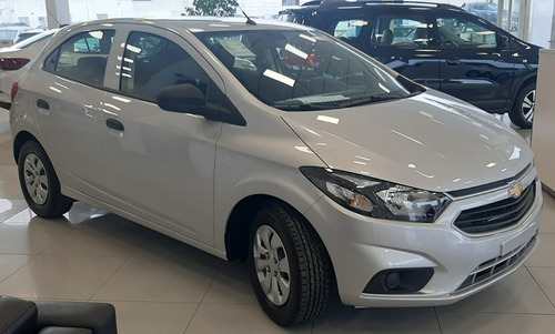 Imagen 14 de 20 de Chevrolet Onix 1.4 Joy 5 Puertas Base 2023