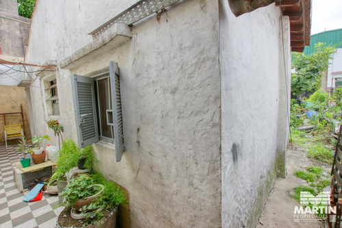 Casa Con Departamento Y Jardín - Munro