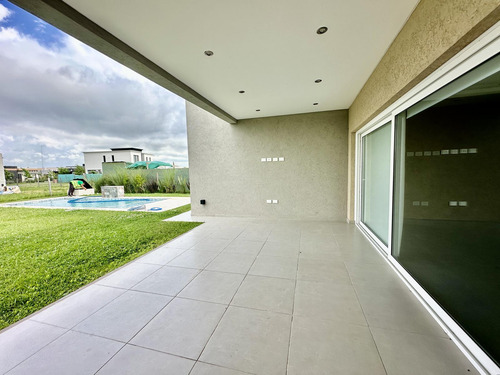 Casa En Venta Barrio San Felipe Canning