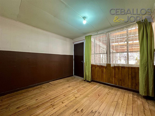 Casa En Venta De 4 Dorm. En Quilpué