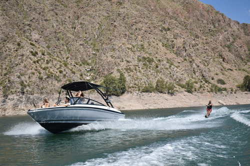 Lancha Geuna F212 Supreme Con Mercury 150hp Xl 4 Tiempos