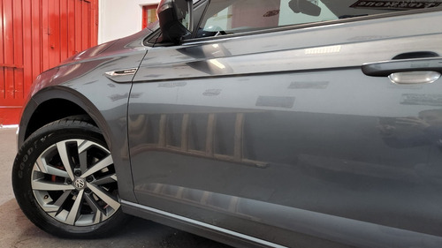 Imagen 17 de 23 de Volkswagen Virtus Highline 2020 1.6 Msi At Smart Garage