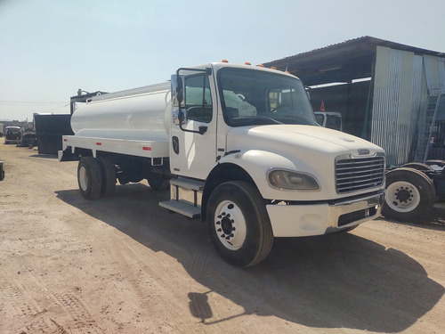 Freightliner M2 Pipa Rabón 2011