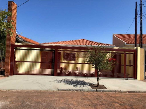 Imagem 2 de 6 de Aluguel De Casas / Padrão Na Cidade De Araraquara 6587