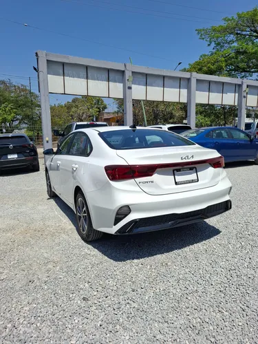 Kia Forte 2.0 Lx Mt