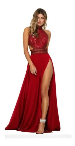 Vestido vermelho com abertura na sale perna