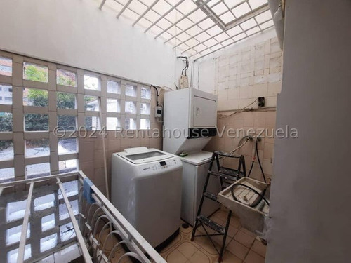 Casa Tipo Dúplex En Alquiler. Urb. Los Palos Grandes.