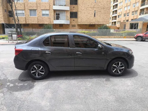 Renault Logan 1.6 Expression / Life +
