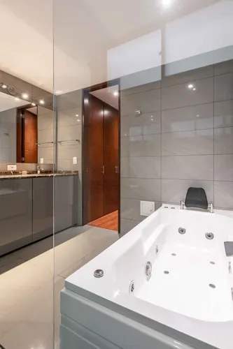 Apartamento En Venta En Chicó Navarra. Cod V7943