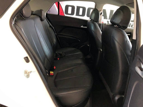 Imagem 5 de 10 de Hyundai Hb20s 1.6 Comfort Plus 16v Flex 4p Manual