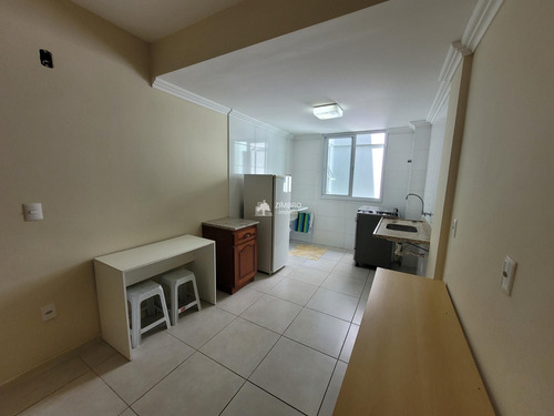 Imagem 9 de 15 de Apartamento 01 Dormitório Para Alugar No Centro De Santa Maria Com Elevador E Garagem No Ed Barcelona - 996519