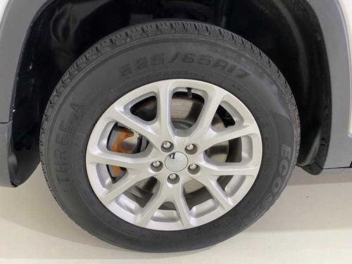 Imagem 8 de 15 de Jeep Cherokee 3.2 Longitude 4x4 V6 2015