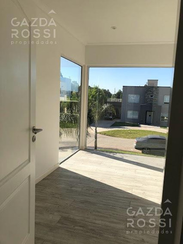 Imagen 30 de 30 de Moderna Propiedad 5 Ambientes Con Piscina A Estrenar En Lagos De Canning.