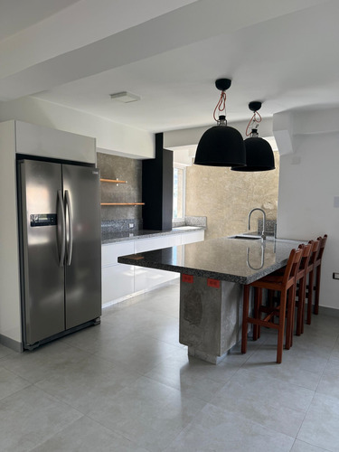 Apartamento En Mérida. Avenida Las Américas