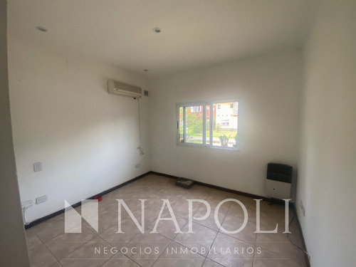Imagen 8 de 15 de Venta De Casa En Dos Plantas, En Echeverria Del Lago