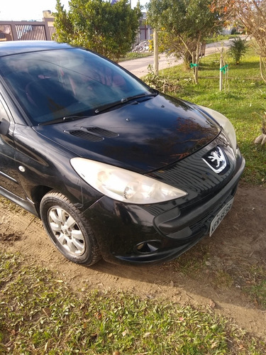 Imagem 3 de 9 de Peugeot 207 Passion 2011 1.4 Xr Sport Flex 4p