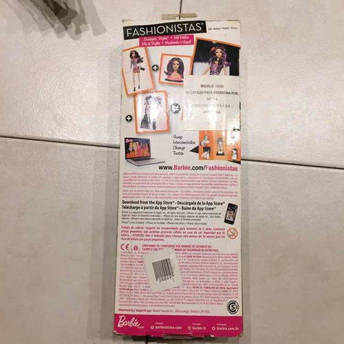 Muñeca Barbie Teresa Fashionista Articulada