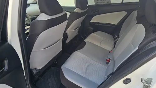 Toyota Prius 1.8 Base Cvt