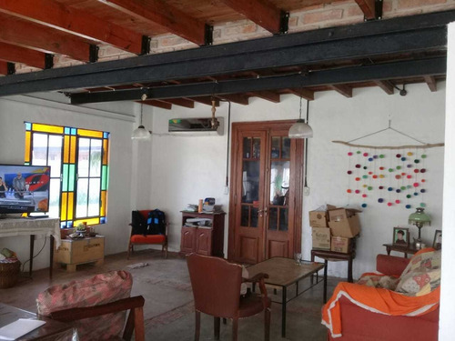Imagen 13 de 14 de Casa Quinta En Pleno Centro De Marcos Paz!