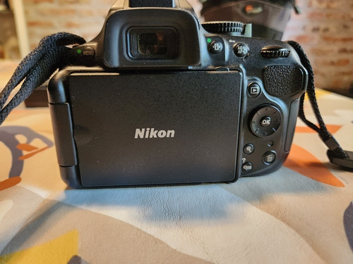Camara Nikon D5200 + 18-105 + Accesorios Negro (Usado)