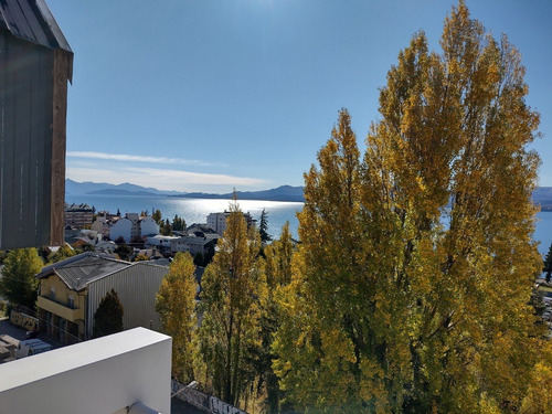 Imagen 10 de 25 de Venta Departamento Dúplex Centro Bariloche Con Vista Al Lago Y Cochera + Baulera, 3 Dormitorios, 3 Baños, 2 Balcones.