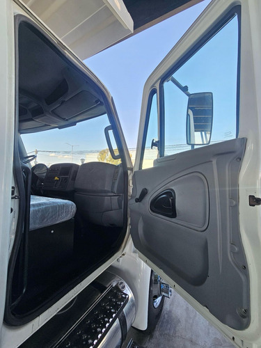 Volteo 2014 7m3 International 4300