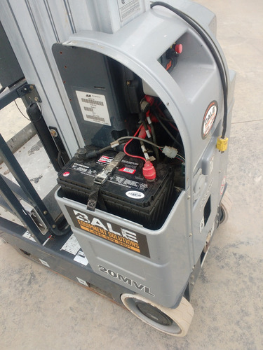 Imagen 10 de 10 de Plataforma Autopropulsada Canastilla Elevadora JLG (genie)