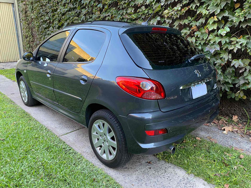 Peugeot 207 2011 1.6 Xt