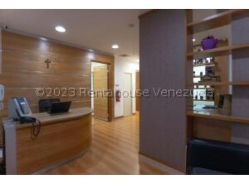 Imagen 23 de 30 de #23-28704 Hermoso Edificio Para Uso Comercial O De Empresa, En Los Ruices