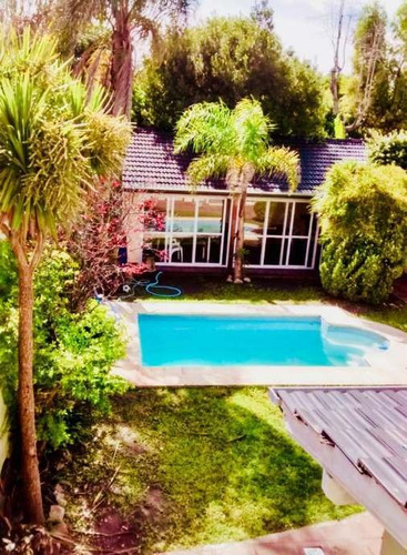 Imagen 2 de 13 de Chalet En Venta En Ituzaingo Norte