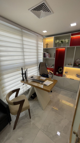 Local De Consultorio Médico, Alquiler O Venta Torre Kp