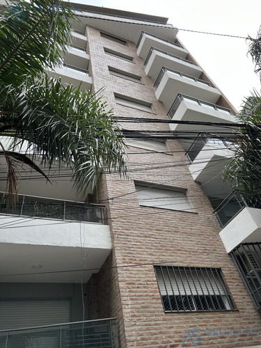 Departamento De 2 Dormitorios Con 2 Baños - Muy Cerca De Todo