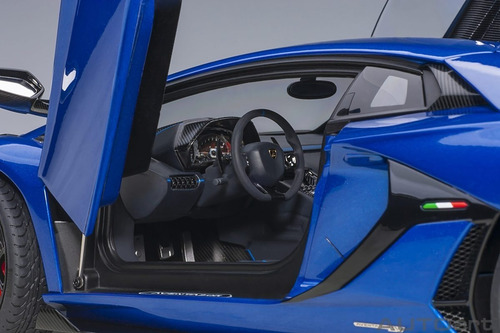 Lamborghini Aventador Svj Escala 1:18 Autoart 79174 Color Azul