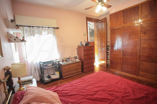 Imagen 23 de 30 de Casa Sobre Lote Propio Con 3 Dorm.y Posible Cuarto Dorm. Refaccionado- Flores
