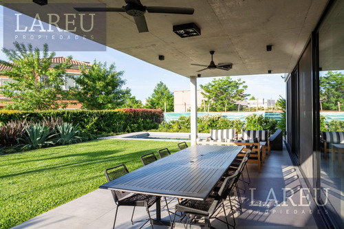 Casa En Venta En Ayres Plaza