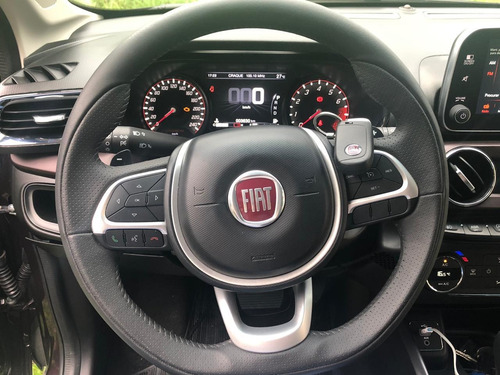 Fiat / Cronos Precision 1.8 Automático - Vermelho Marsala