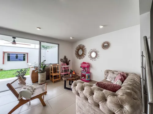Casa En Arriendo En Ciudad Country. Cod A8014631