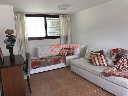 Casa En Mansa 4 Dormitorios Con Piscina Y Barbacoa- Ref: 5471